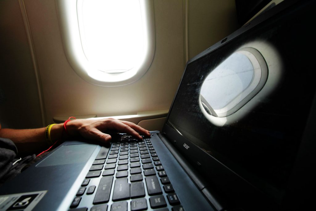 plane laptop