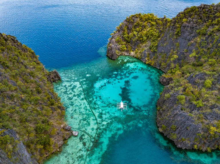 Island Hopping In Coron With Calamianes Expeditions At The Travel Continuously Summit!