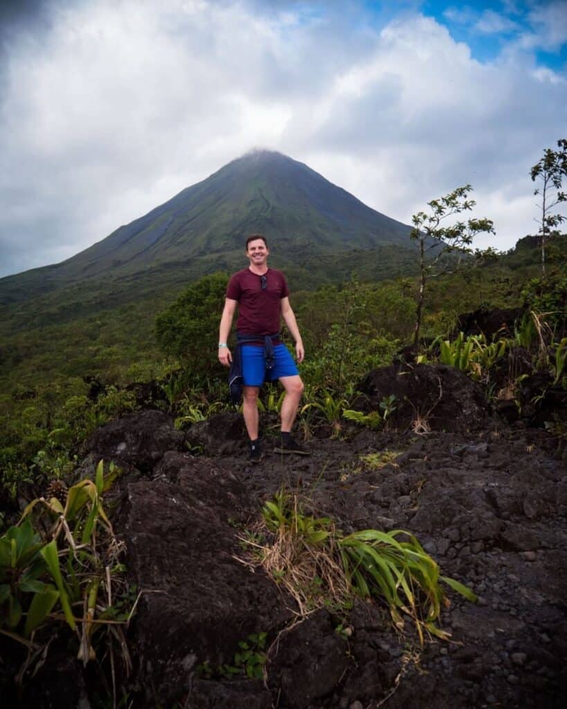hiking around arenal volcano